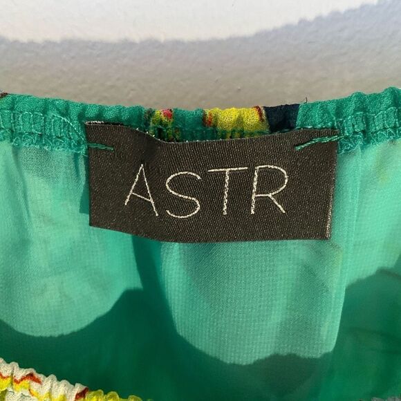 ASTR the Label Peasant Blouse, L  A Revolve brand - Picture 8 of 10